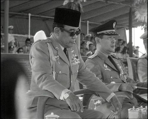 Soekarno en Soeharto samen